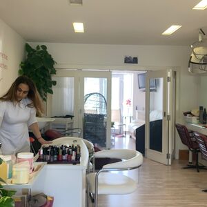 Arora Hair Scalp and Beauty Clinic